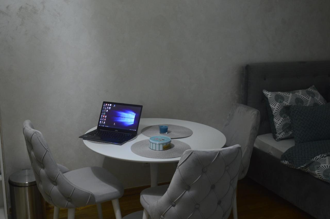 Teodora Lux Apartman Free Privat Parking Lejlighed Novi Sad Eksteriør billede